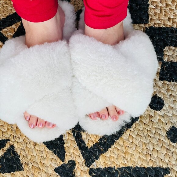 Ariana Bohling CrissCross Alpaca Slippers - Picture 3 of 6